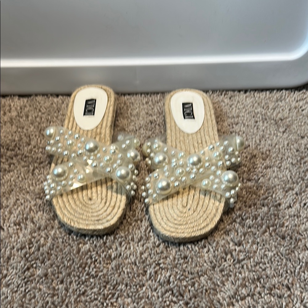 Women's Pearl Embellished Slide Sandals